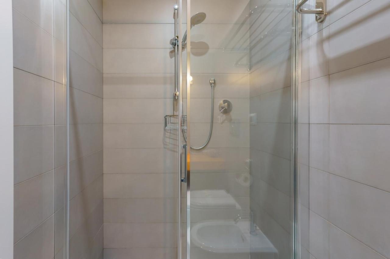 Lumiere Rooms - Eja Sardinia Каляри Екстериор снимка