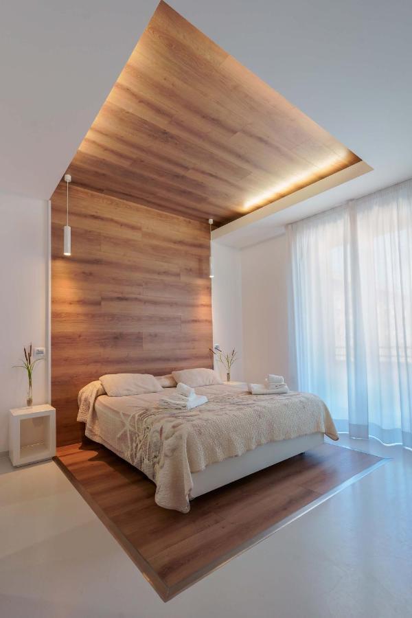 Lumiere Rooms - Eja Sardinia Каляри Екстериор снимка